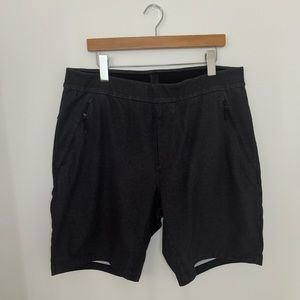 Men’s Arc’teryx Sweat Shorts. Black/grey. Size XL
